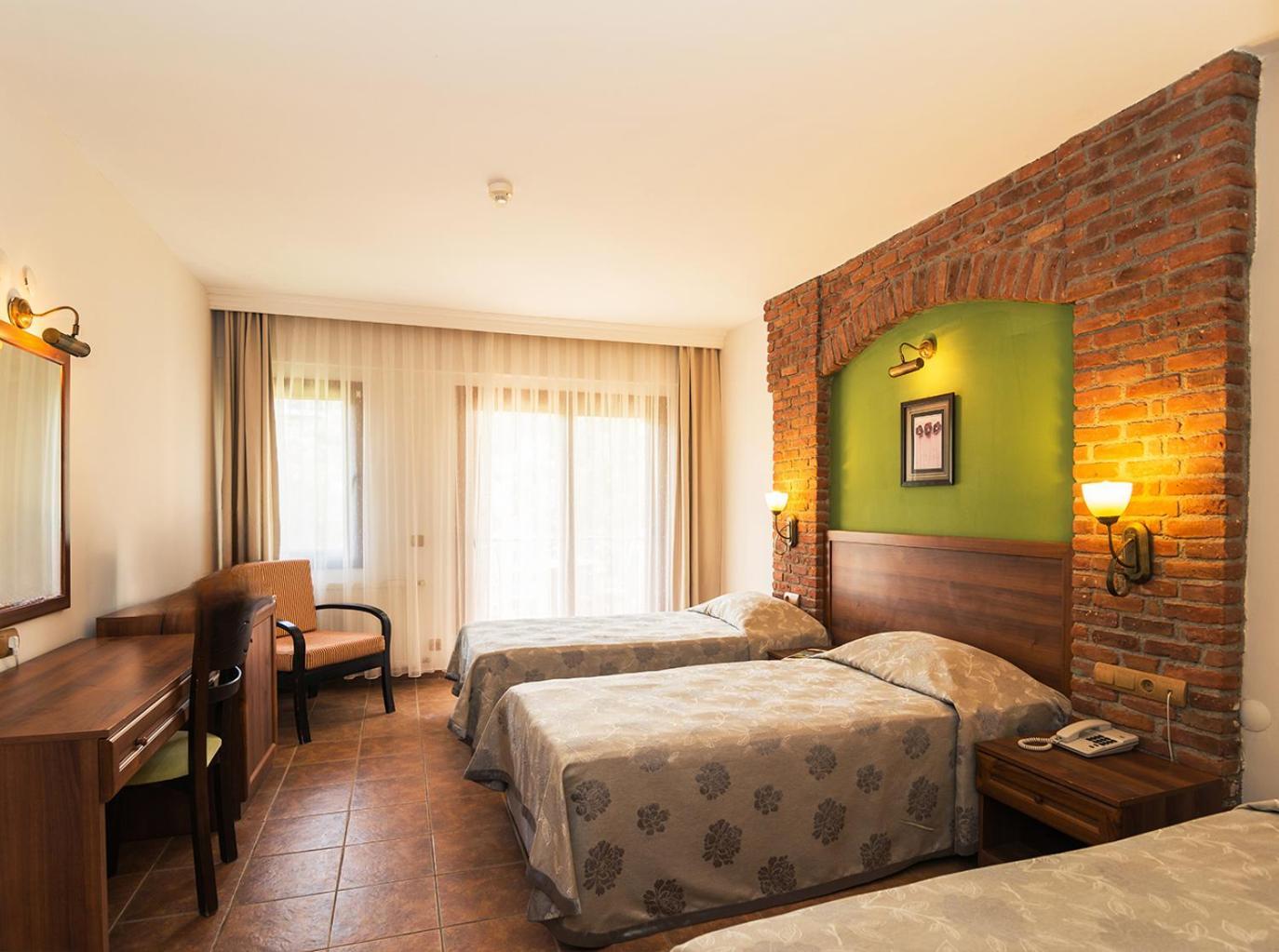 Naturmed Thermal Springs And Health Center Κουσάντασι Εξωτερικό φωτογραφία