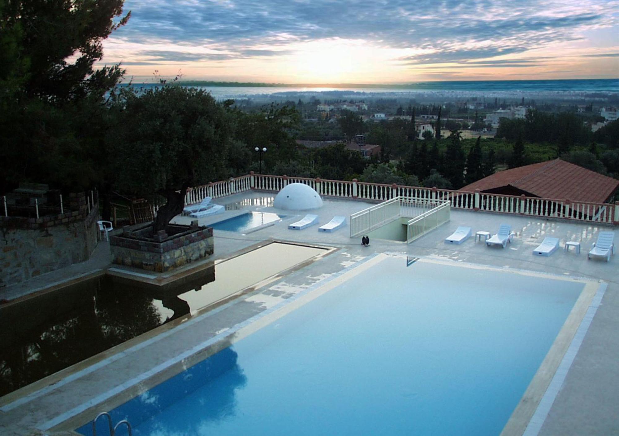 Naturmed Thermal Springs And Health Center Κουσάντασι Εξωτερικό φωτογραφία